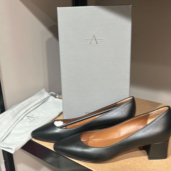 Shoes   - Picture 1 of 6